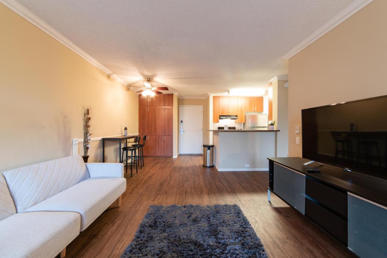 Luxurious Stay Near The Beach Newport Beach Exterior photo