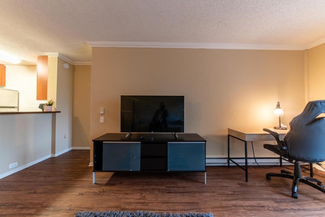 Luxurious Stay Near The Beach Newport Beach Exterior photo