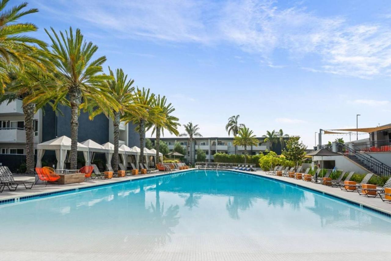 Luxurious Stay Near The Beach Newport Beach Exterior photo